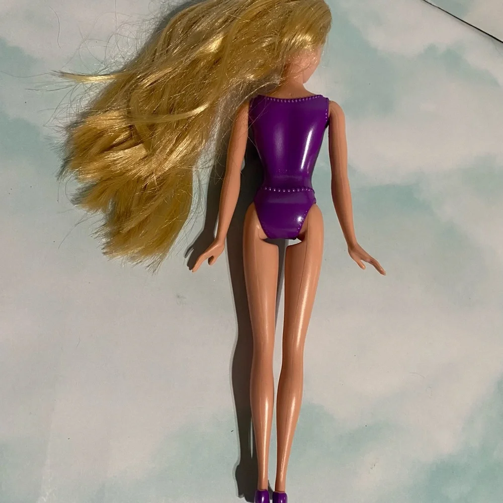 DISNEY VINTAGE 2007 COLLECTABLE RAPUNZEL DOLL by MATTEL - Picture 8 of 11